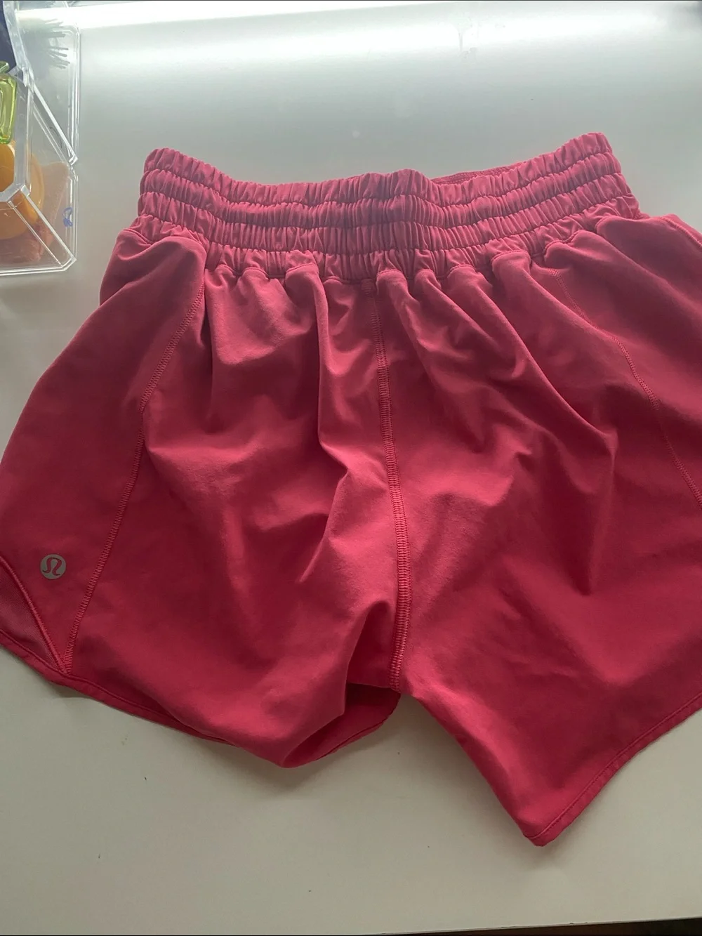 lululemon athletica vibrant coral-pink running shorts (SIZE 4)(BRAND NEW)
